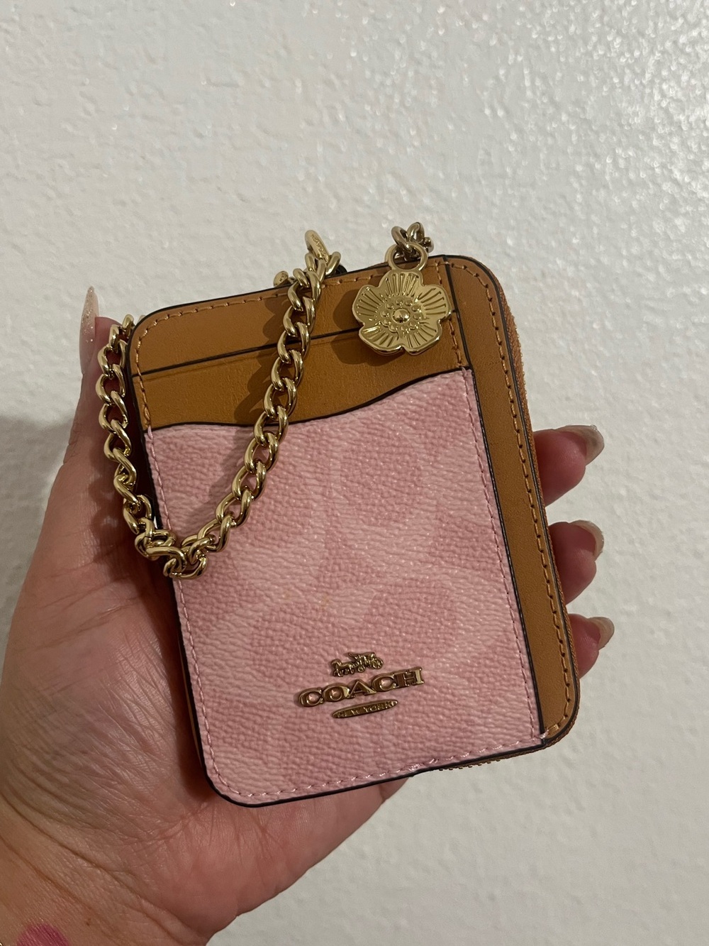 Coach Zip Card Case In Signature
Canvas With Flower Charm Powder Pink CEC50